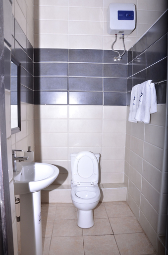 Bathroom 3, Residency Hotel Enugu, Enugu North