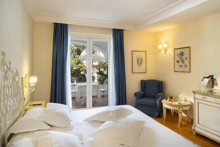 Bedroom 3, Excelsior Belvedere Hotel & Spa, Napoli