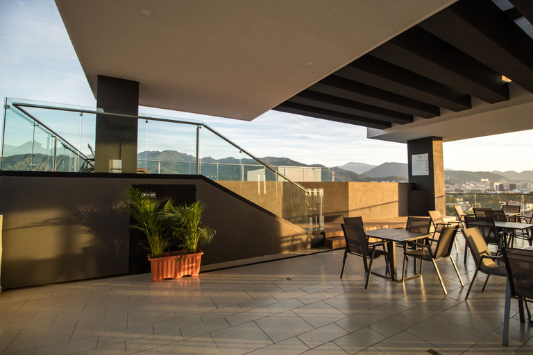 Food & Drinks 5, Niza Five Luxury Beach Apartments, Puerto Vallarta