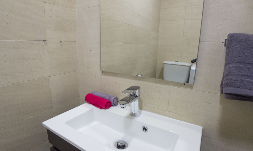 Bathroom 4, LV Premier Chiado CH, Lisbon