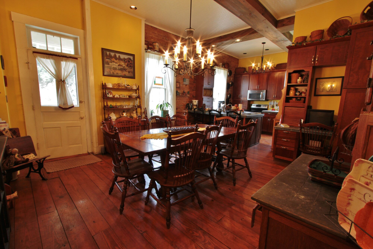 Food & Drinks 5, The Pines of Dresden B&B, Muskingum