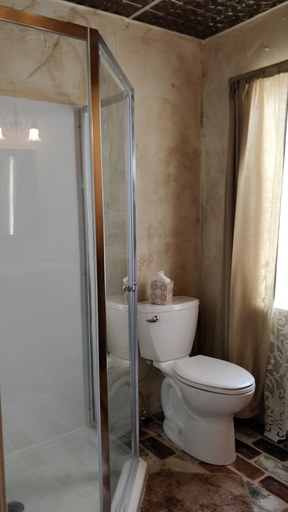Bathroom 4, The Lancaster Manor B&B, Cooke