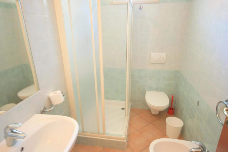 Bathroom 4, Residence Algarve, Rimini