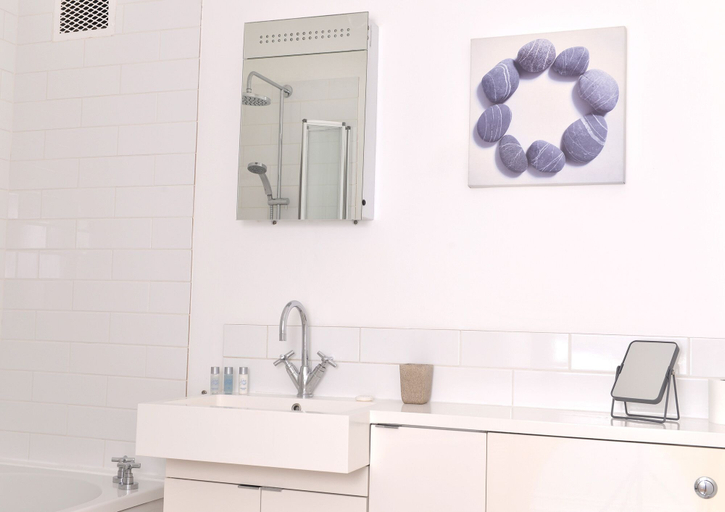 Bathroom, Dress Circle, East Sussex