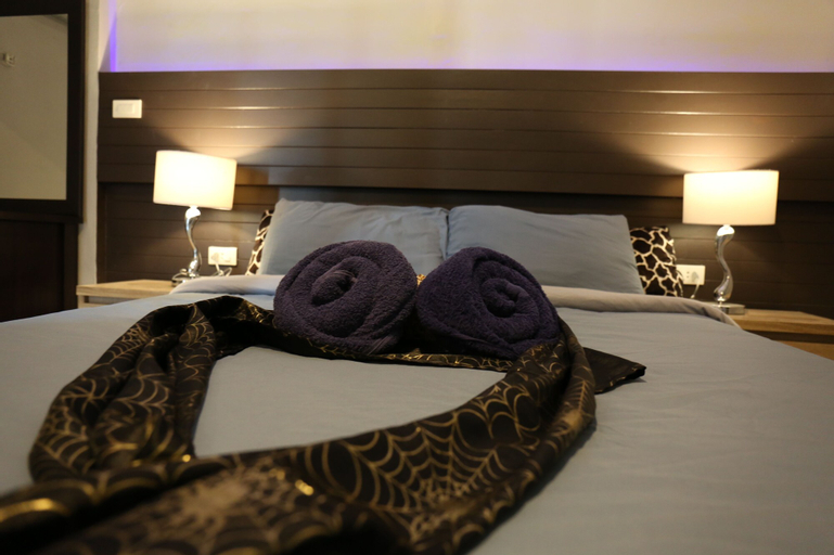 Bedroom 12