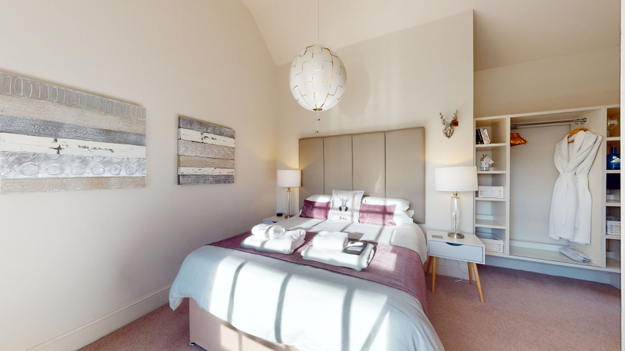 Bedroom 2, Devonshire Arms, Derbyshire