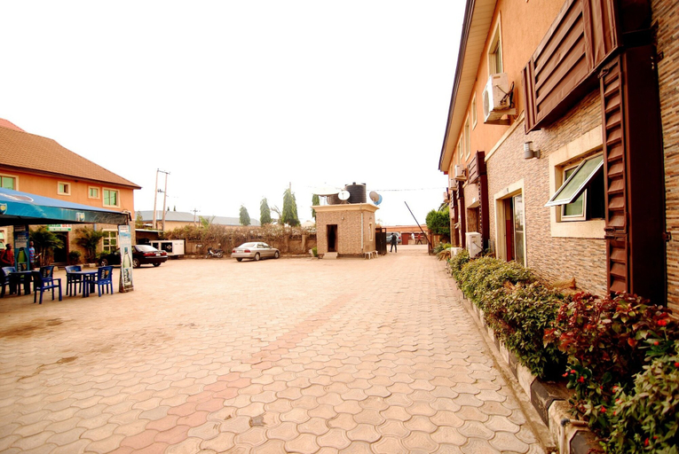 Others 4, Juvacy Luxury Hotel 1, Karu