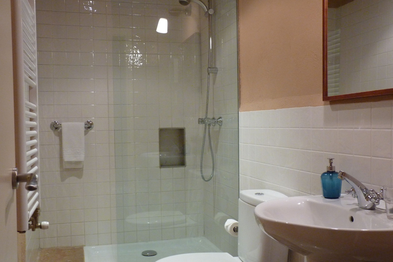 Bathroom, Cal Maginet Hotel, Tarragona