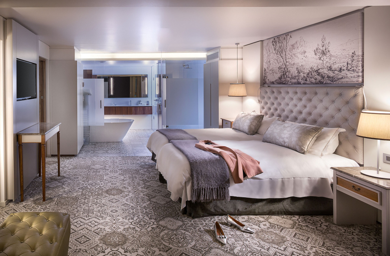 Bedroom 3, Vineyard Hotel, City of Cape Town