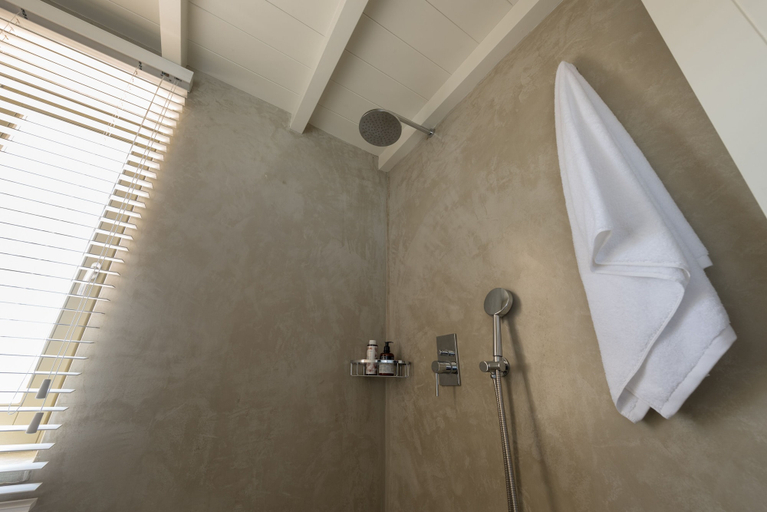 Bathroom 3, Andros Tessera, South Aegean