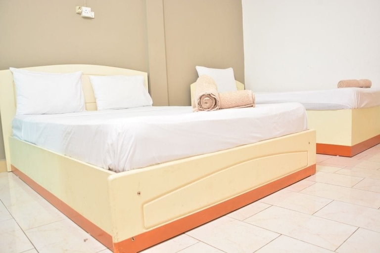 Bedroom 3, La Primerose