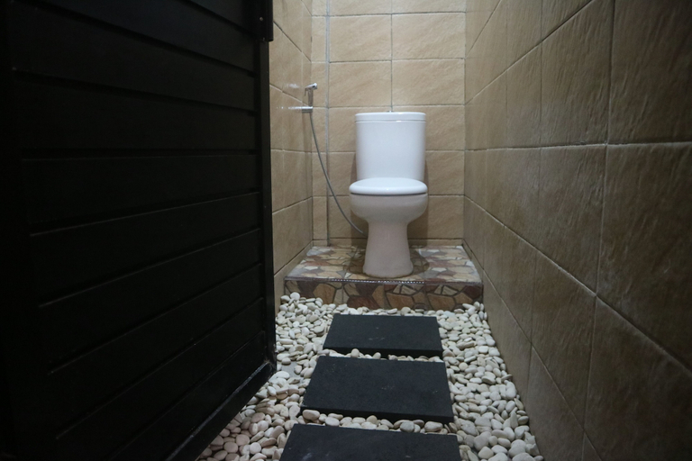 Bathroom 4, Harmony Guest House, Karangasem