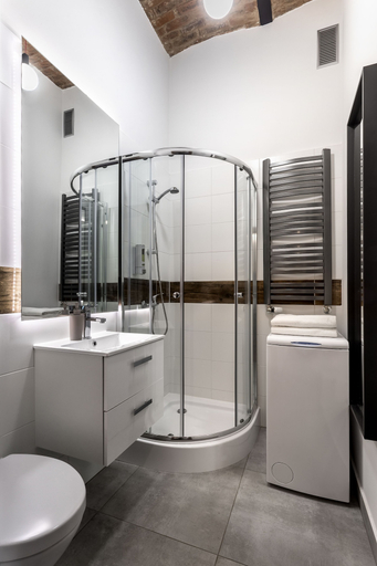 Bathroom 4, Stara Kamienica Dąbrowskiego Częstochowa, Częstochowa City
