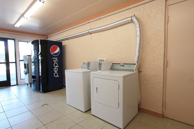 Others 5, Days Inn by Wyndham Independence, Kansas City