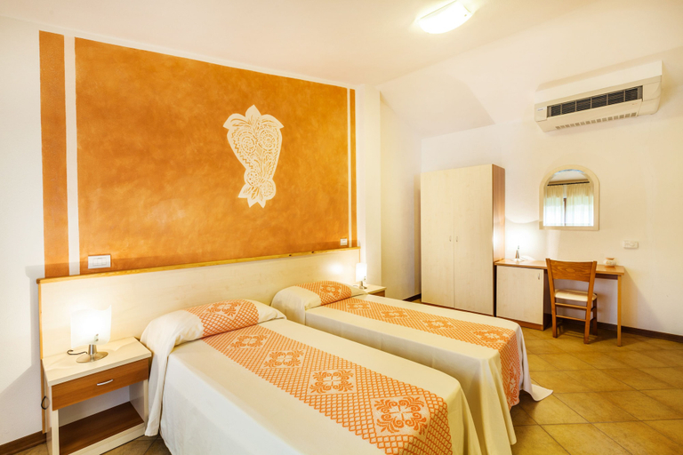 Bedroom 4, Petri Marini Hotel & Resort, Olbia-Tempio