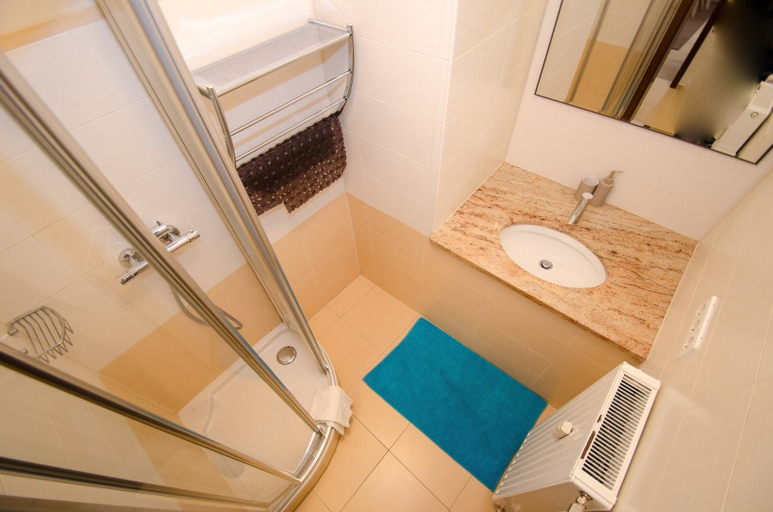 Bathroom 4, Apartment CityXpress, Zell am See