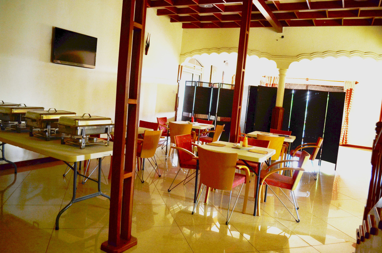 Food & Drinks 5, Great Wolf Hotel, Busiiro