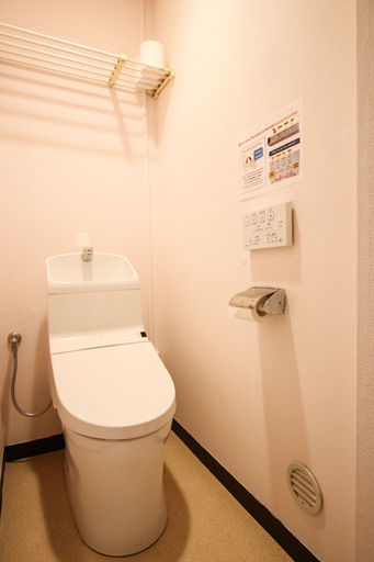 Bathroom 4, Sakura Hotel Jimbocho - Hostel, Chiyoda
