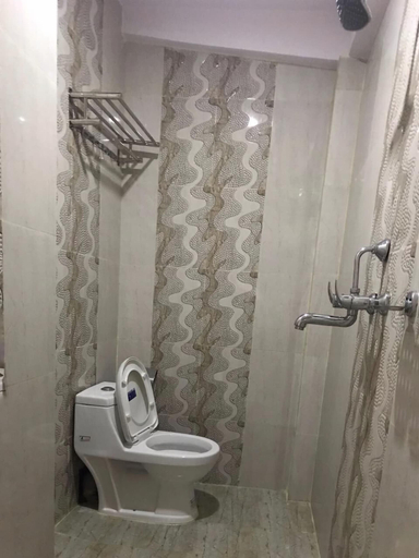 Bathroom 4, Hotel Yala Peak, Bagmati