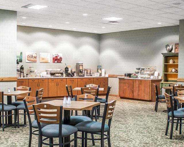 Food & Drinks 5, Quality Inn Rhinelander, Oneida