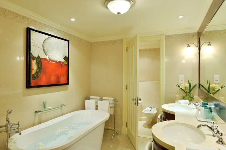 Bathroom 5, Sugar Beach Mauritius, Black River