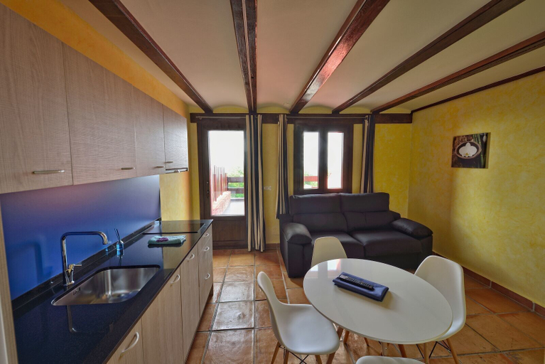 Others 4, Maddiola Apartamentos, Guipúzcoa