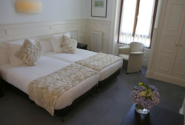 Bedroom 2, Hotel Restaurante Olajauregi, Vizcaya
