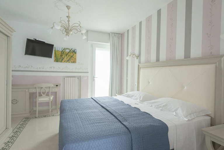 Bedroom 3, Gruppo Luxe Domus, Pavia