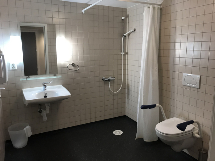 Bathroom 3, Knarren Brygge, Hitra