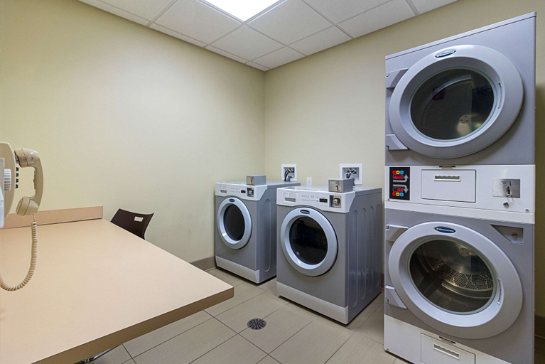 Bathroom 4, Comfort Suites and Conference Center, Nobles