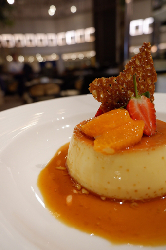 Food & Drinks 16