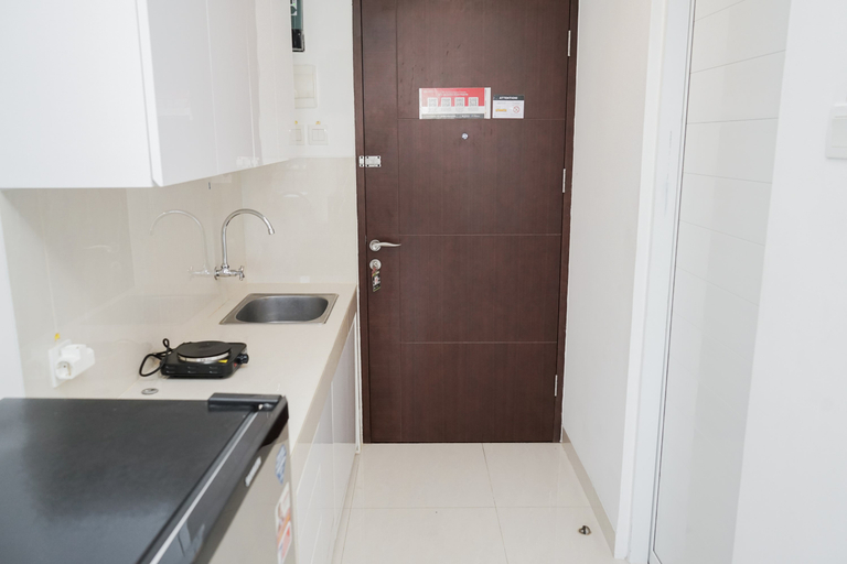Others 4, Homey Studio Apartment with Pool View at Springwood Residence By Travelio, Tangerang
