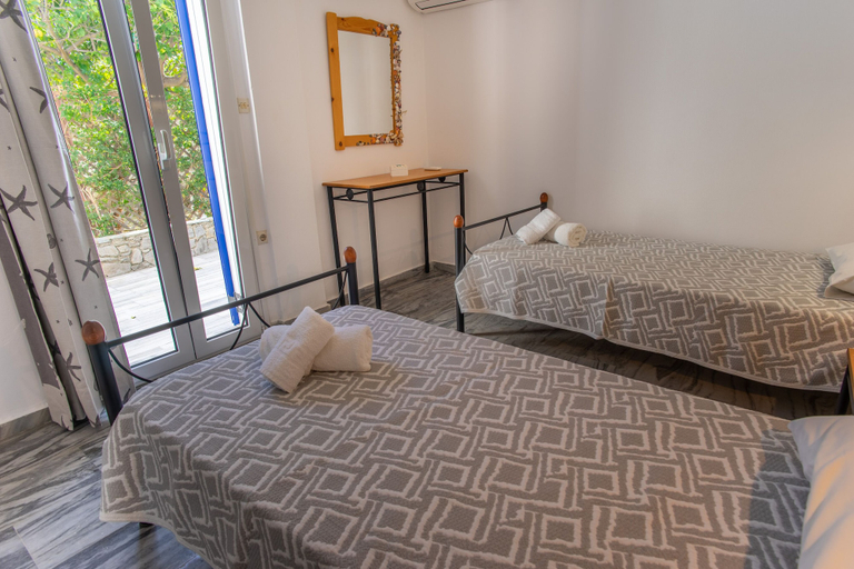 Bedroom 3, Marioly Studios, South Aegean