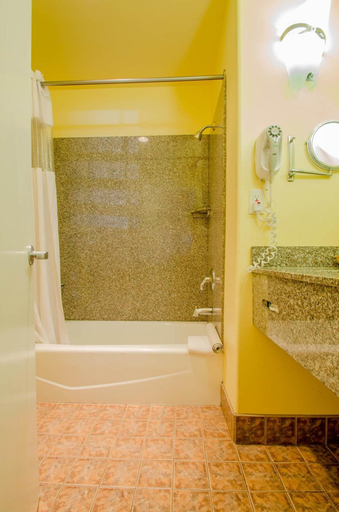 Bathroom 4, Continental Inn, Santa Cruz