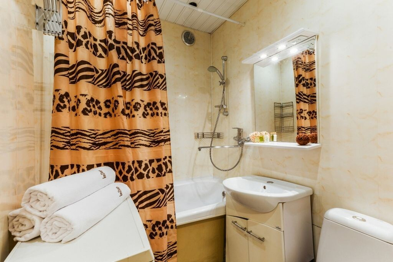 Bathroom, Inndays on Hersonskaya 6, South-Western