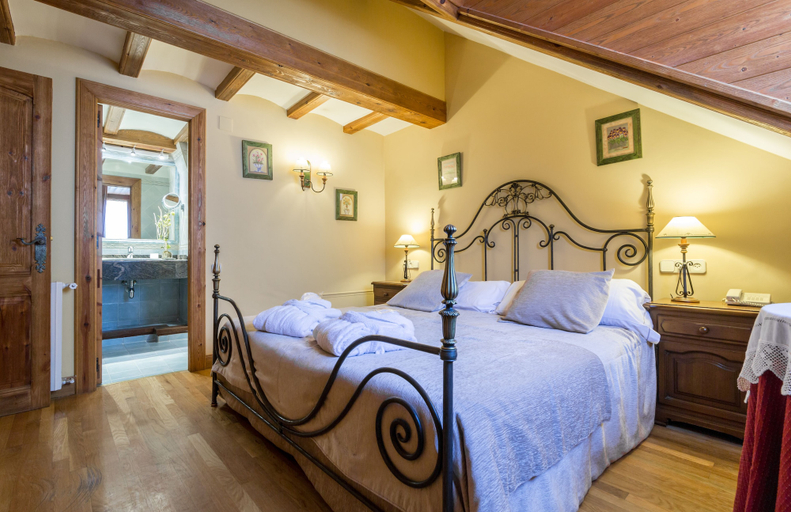 Bedroom 3, Hotel Ciria, Huesca