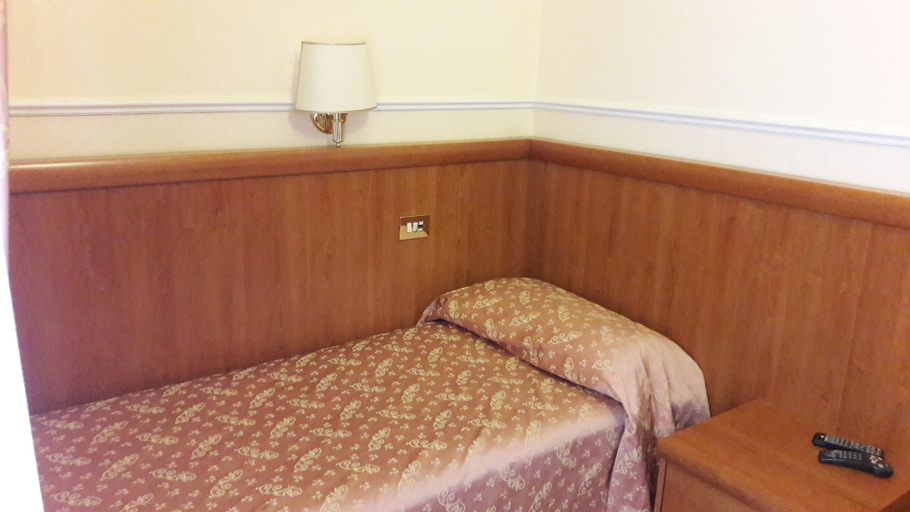 Bedroom 4, Aristotele Hotel, Roma