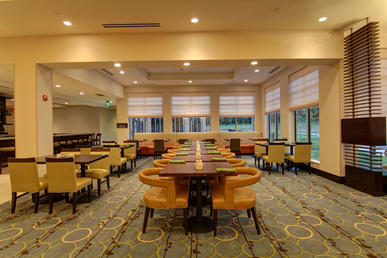 Food & Drinks 5, Hilton Garden Inn Woodbridge, Prince William