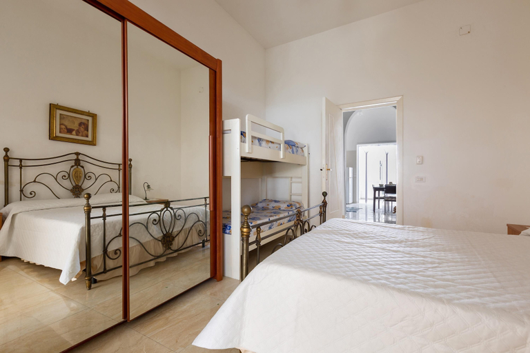 Bedroom 4, 2934 Villetta Patrizia - Bilocale by Barbarhouse, Taranto