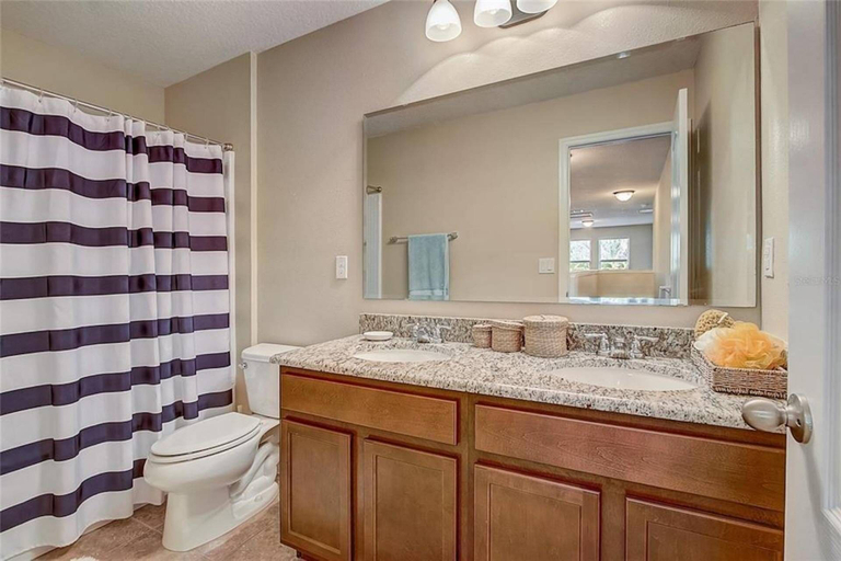 Bathroom 4, 9029 Calabria, Osceola