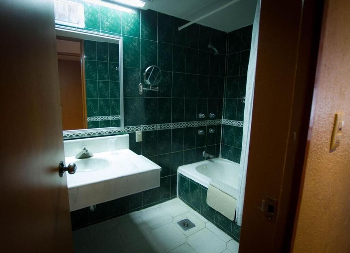Bathroom 4, Hotel Gilfer Puebla Centro Histórico, San Andrés Cholula