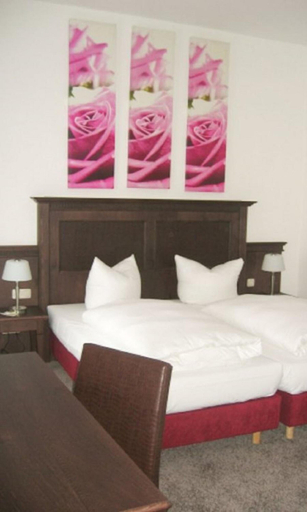 Bedroom 4, Himmel Landshut Hotel-Restaurant-Cafe, Landshut