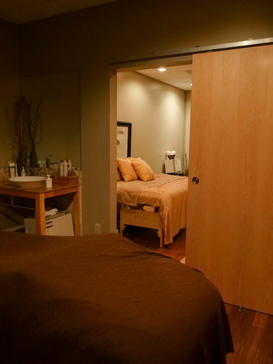 Bedroom 2, Great River Hotel, Des Moines