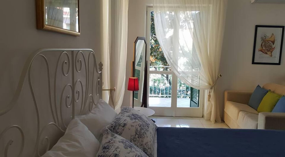 Bedroom 3, Bed & Breakfast Massico, Napoli