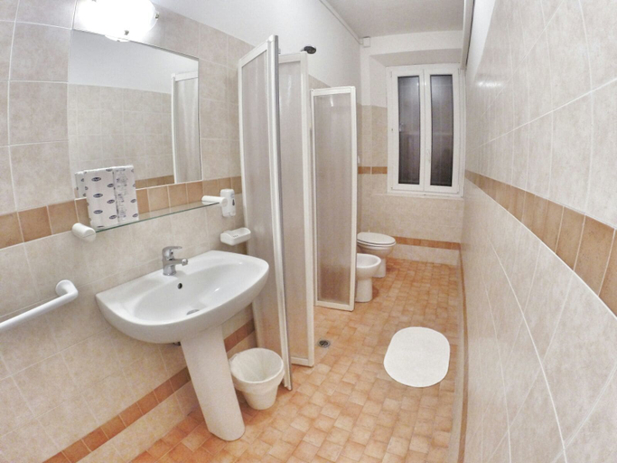 Bathroom 4, Villa Caterina, Rimini