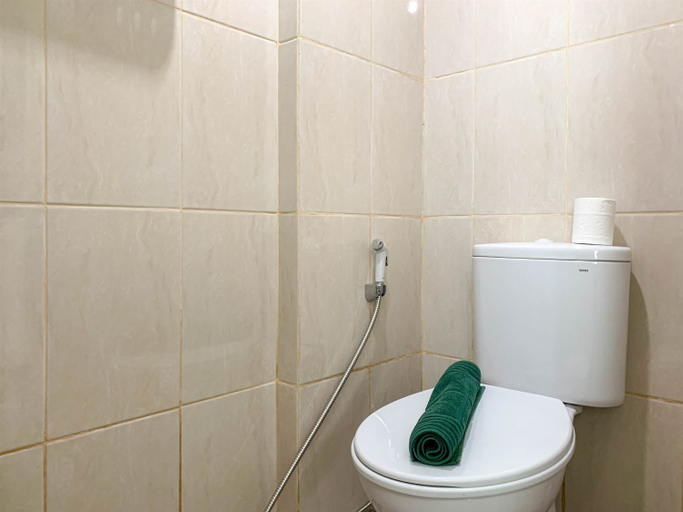 Bathroom 5, Enjoy Living Studio Room 6th Floor Osaka Riverview PIK 2 Apartment By Travelio, Tangerang