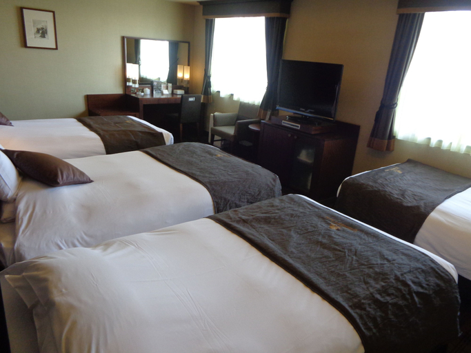 Bedroom 2, Hotel Monterey Grasmere Osaka, Osaka
