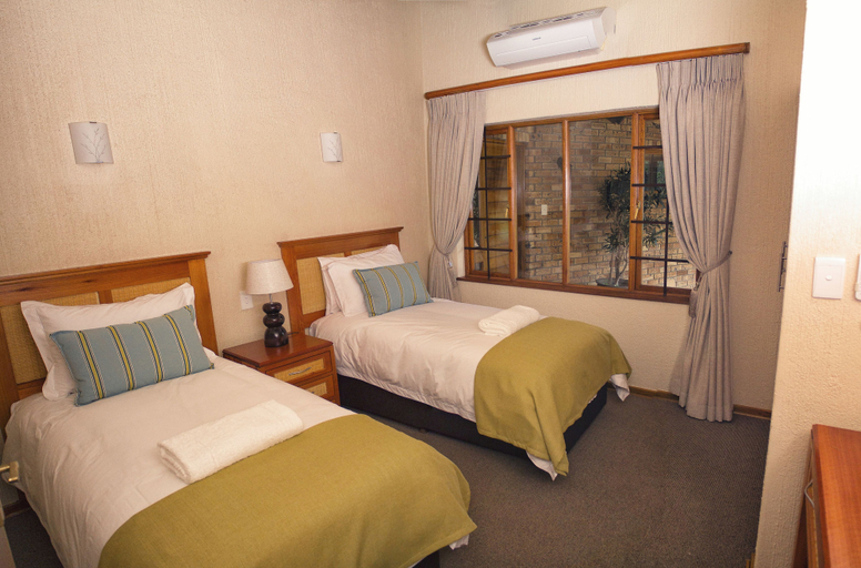 Bedroom 3, Kruger Park Lodge Unit 252, Ehlanzeni