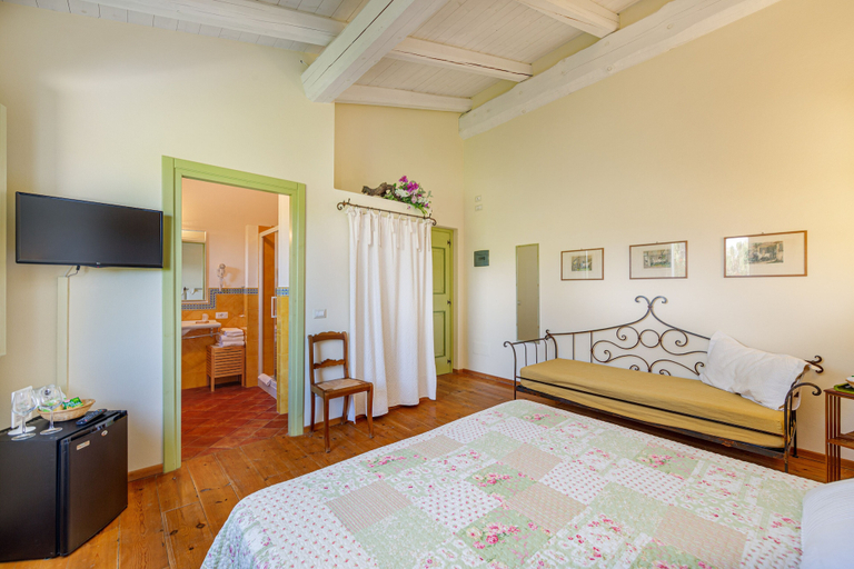 Bedroom 4, Wine Resort Ledà d'Ittiri, Sassari