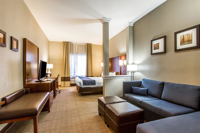 Others 4, Comfort Suites Mattoon East, Coles